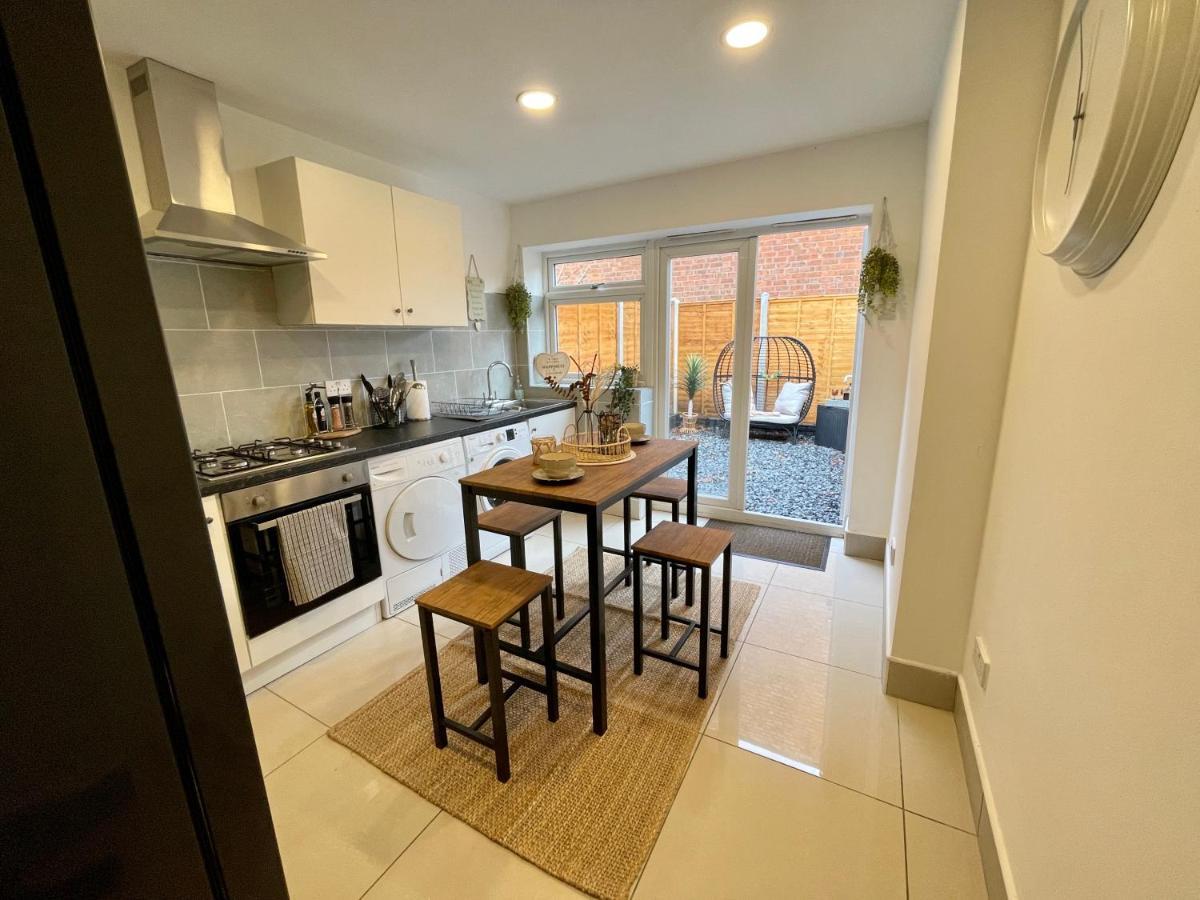 Urban 3 Bedroom Home In Kings Heath-Great Location Birmingham Exterior photo
